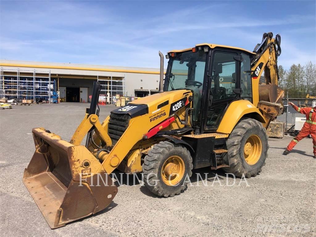 CAT 420F2 Retrocargadoras