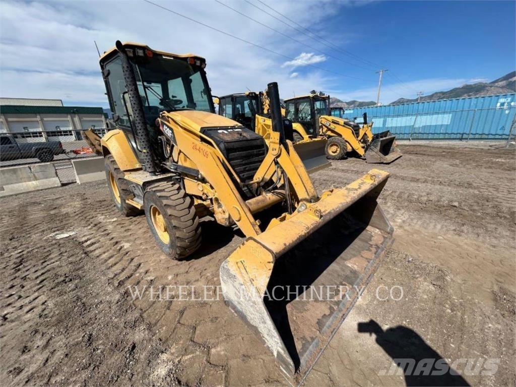 CAT 420F2 Retrocargadoras