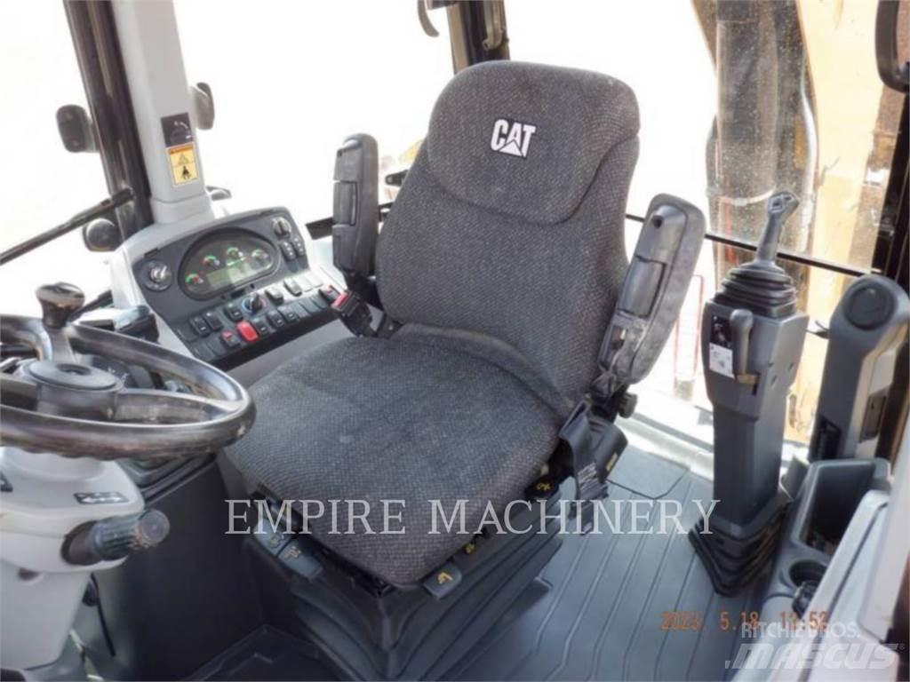 CAT 420F2 4ECP Retrocargadoras