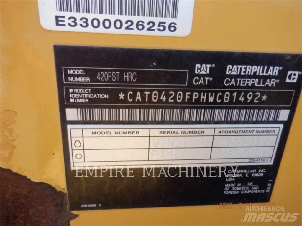 CAT 420F2 4ECP Retrocargadoras