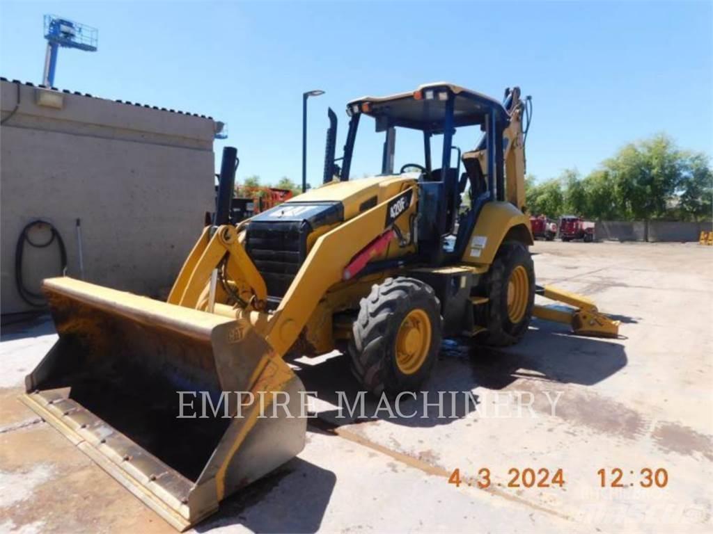 CAT 420F2 4EO Retrocargadoras