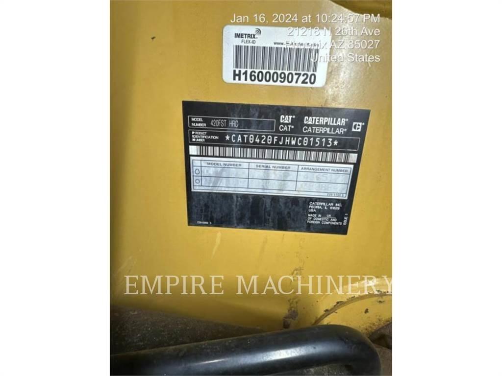 CAT 420F2 4EO Retrocargadoras