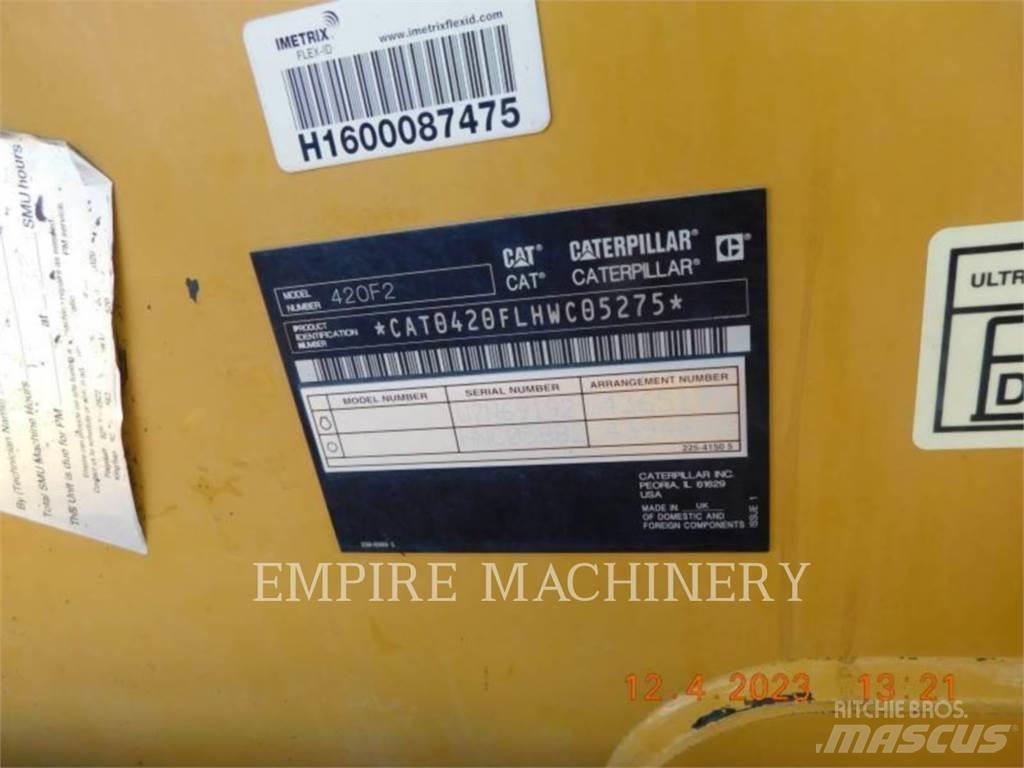 CAT 420F2 4EO Retrocargadoras