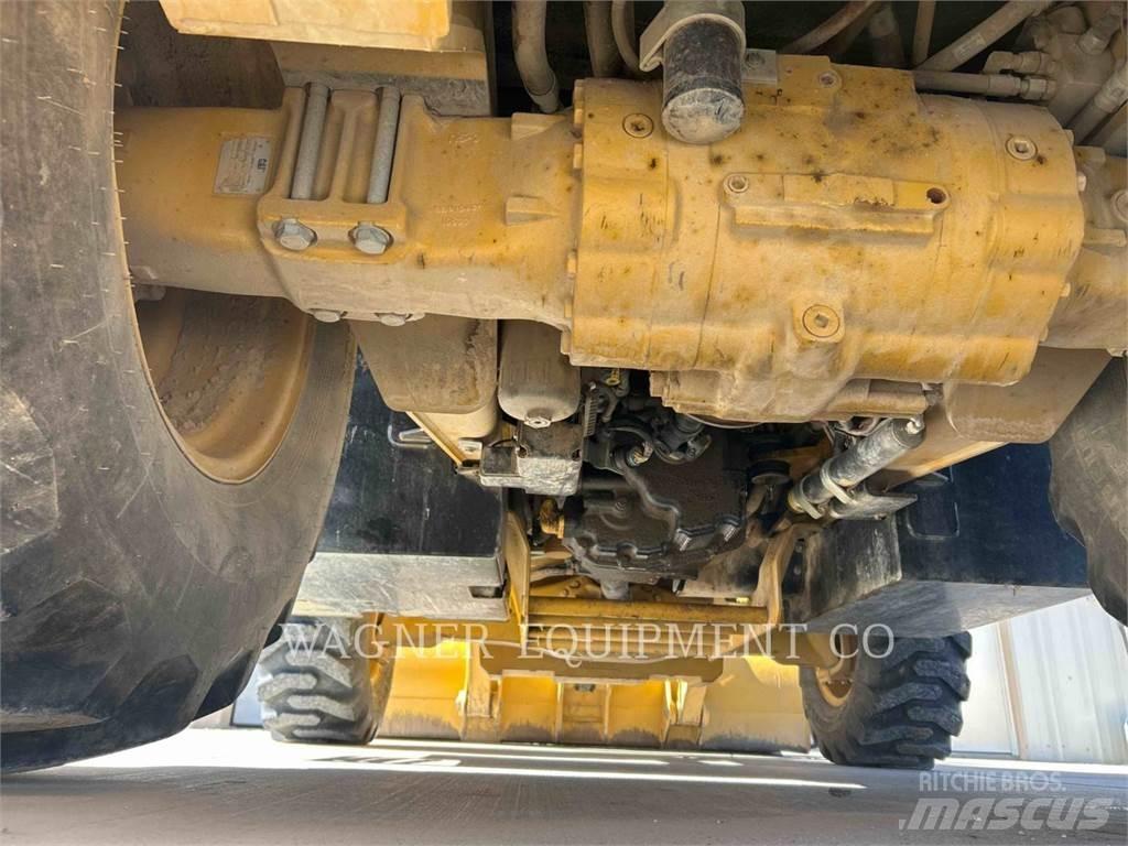 CAT 420F2 4WDE Retrocargadoras