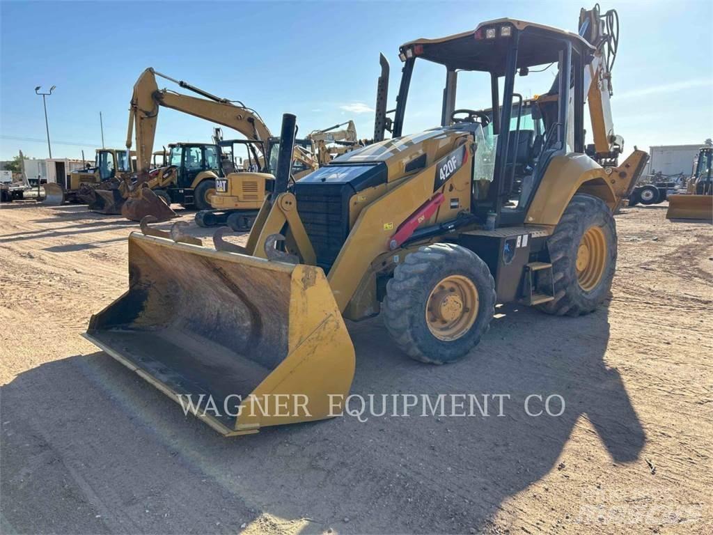 CAT 420F2 4WDE Retrocargadoras