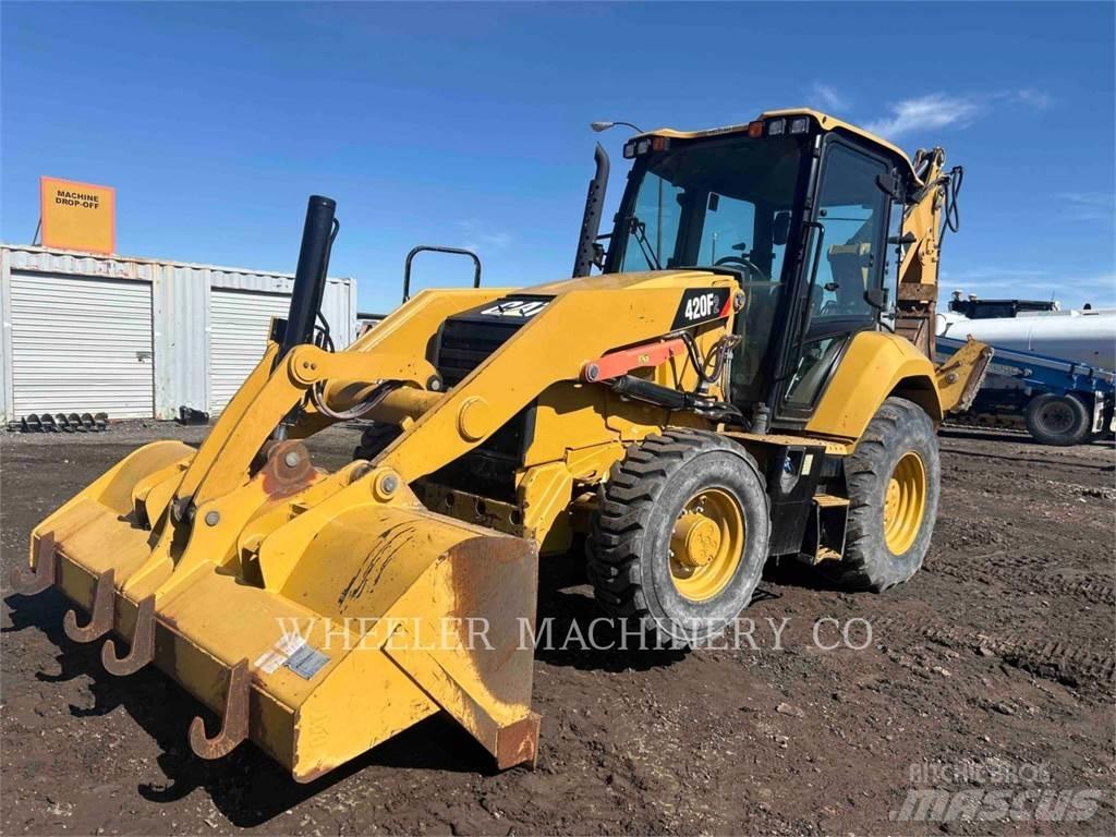 CAT 420F2 E Retrocargadoras