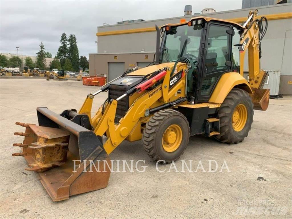 CAT 420F2 IT Retrocargadoras