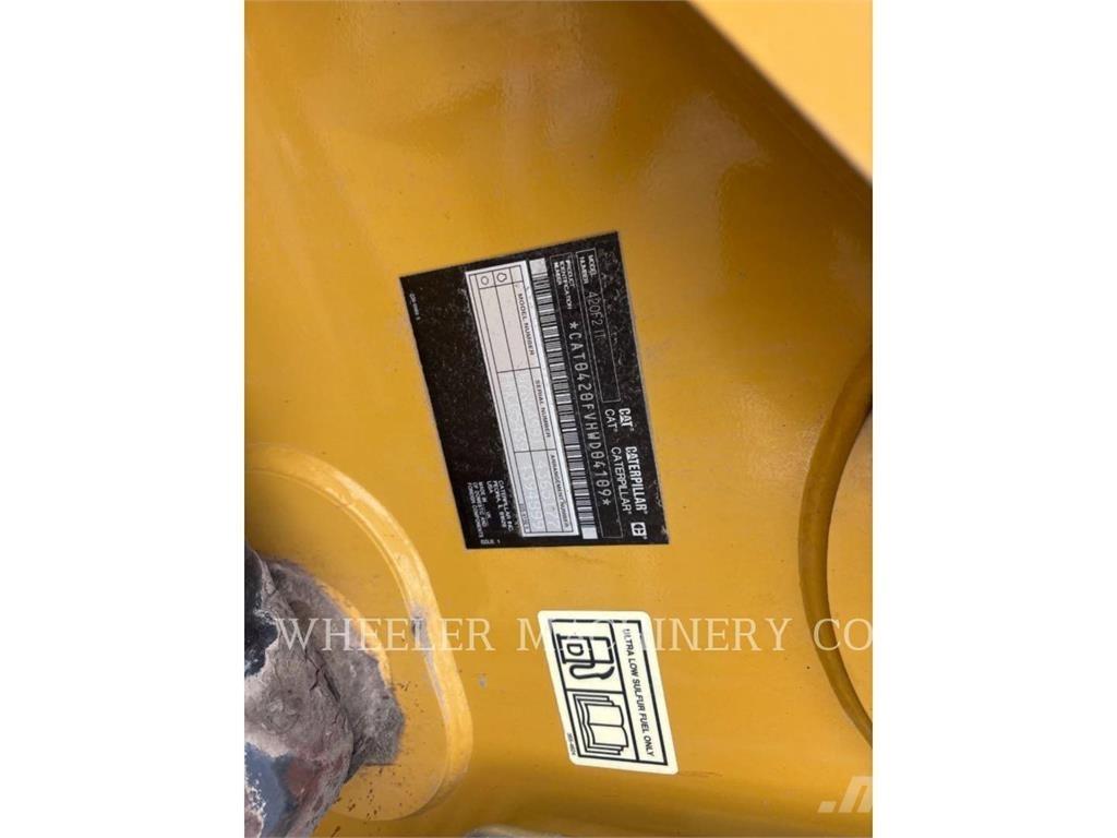 CAT 420F2 ITCF Retrocargadoras
