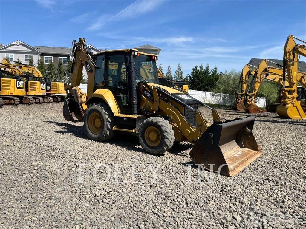 CAT 420F2IT Retrocargadoras
