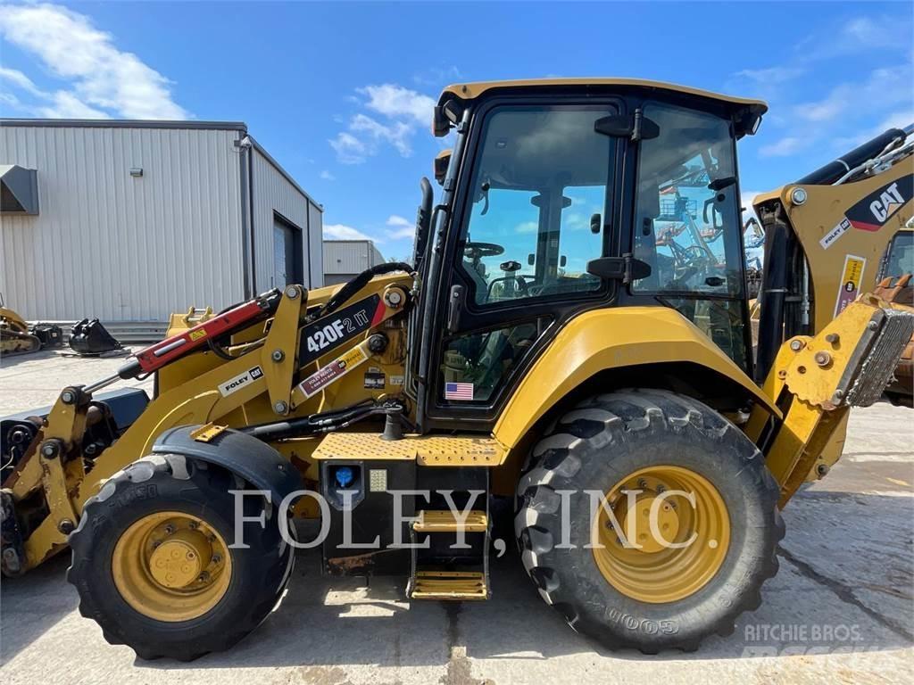 CAT 420F2IT Retrocargadoras