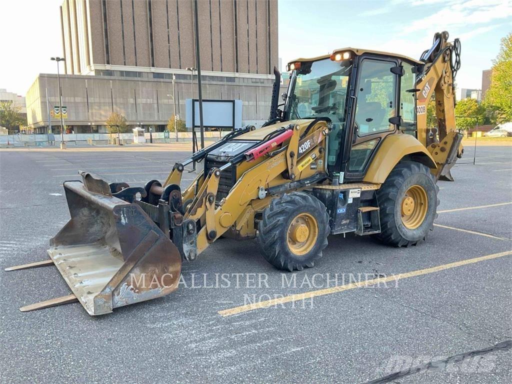 CAT 420F2IT APR Retrocargadoras