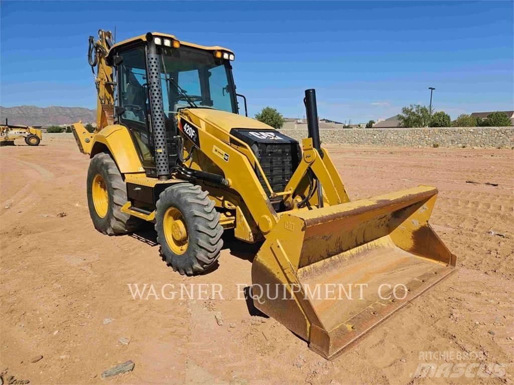 CAT 420F2ST Retrocargadoras