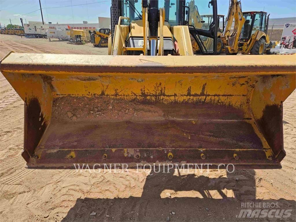 CAT 420F2ST Retrocargadoras