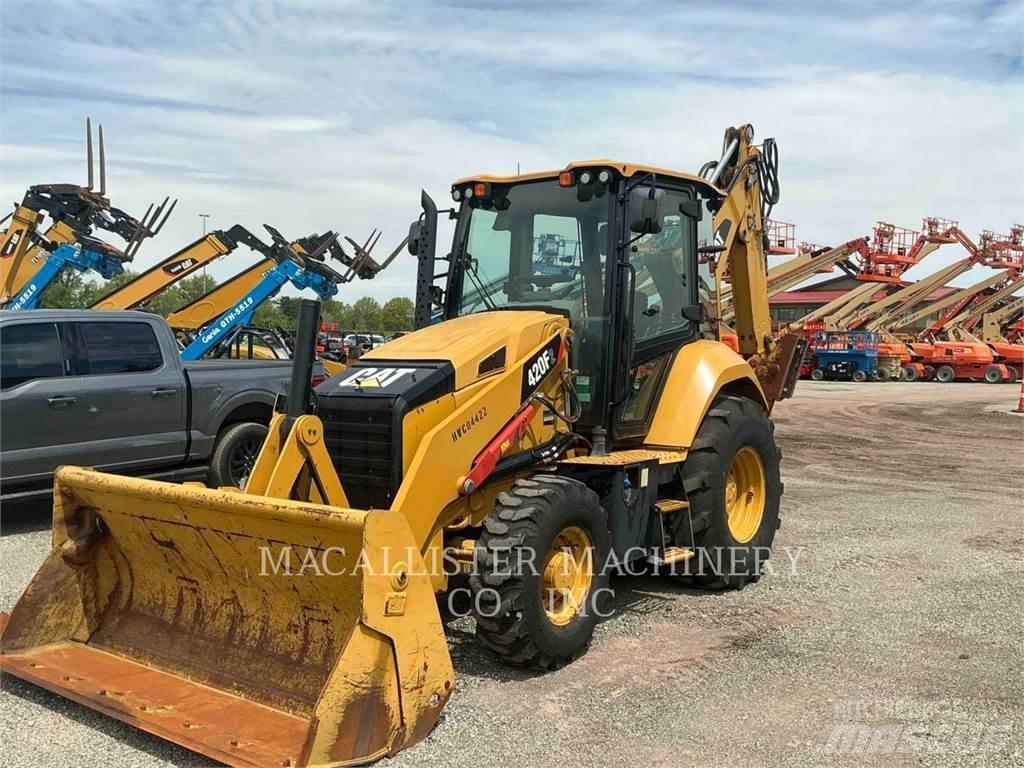 CAT 420F2ST Retrocargadoras