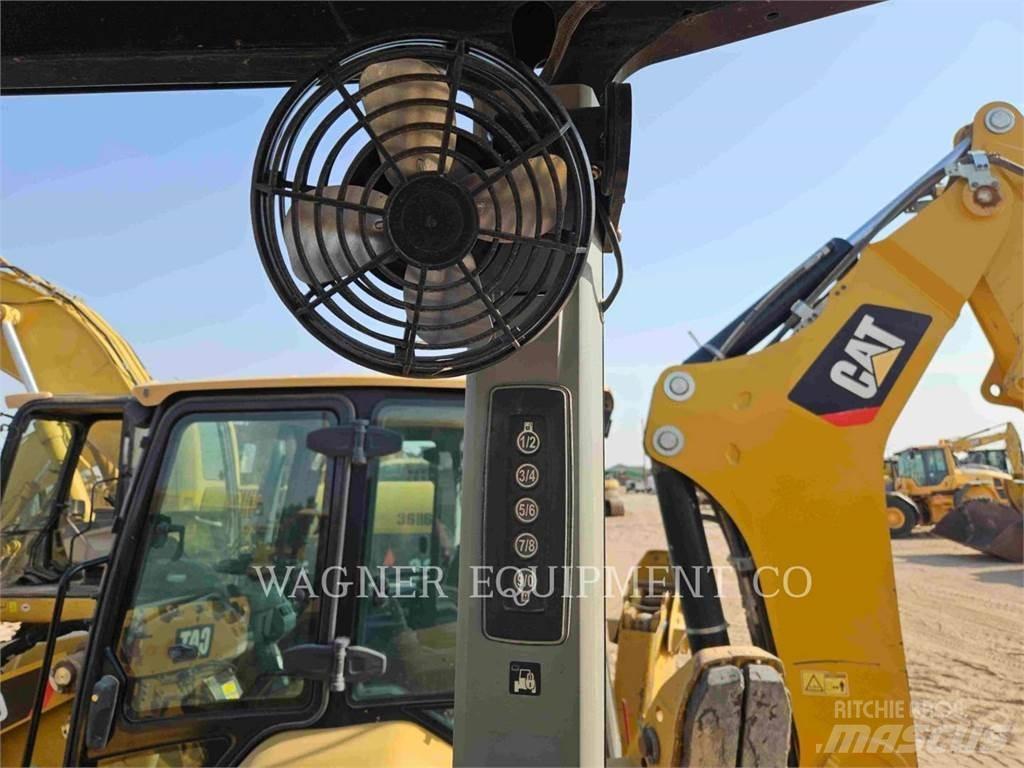 CAT 420F2ST Retrocargadoras