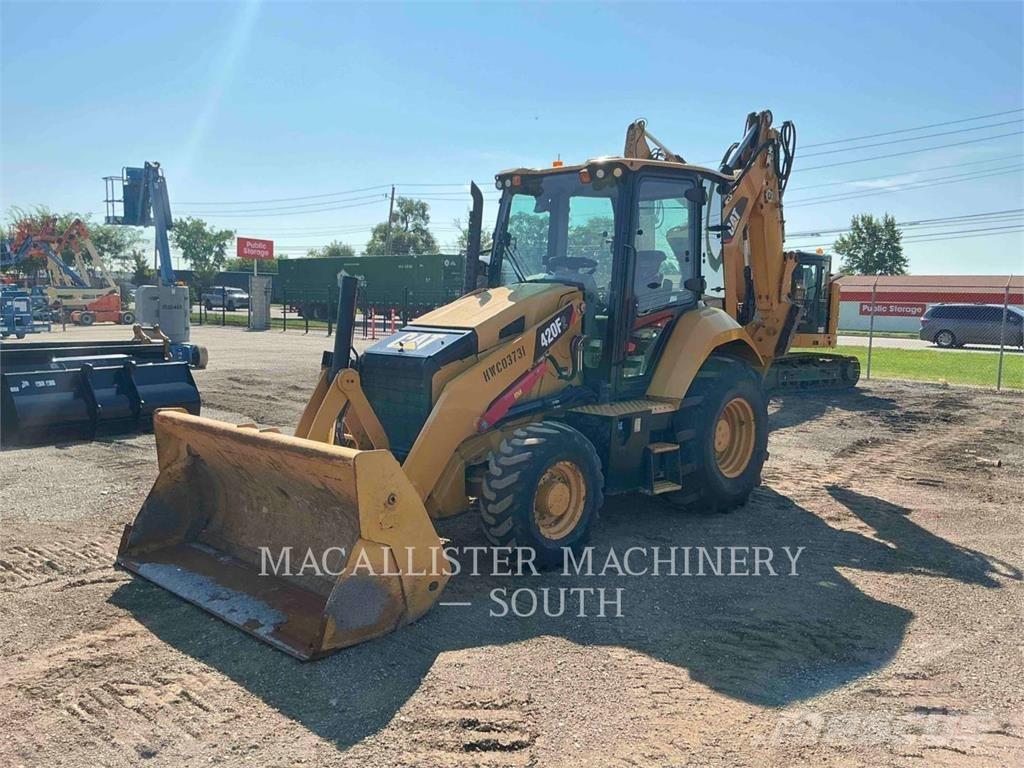 CAT 420F2ST Retrocargadoras