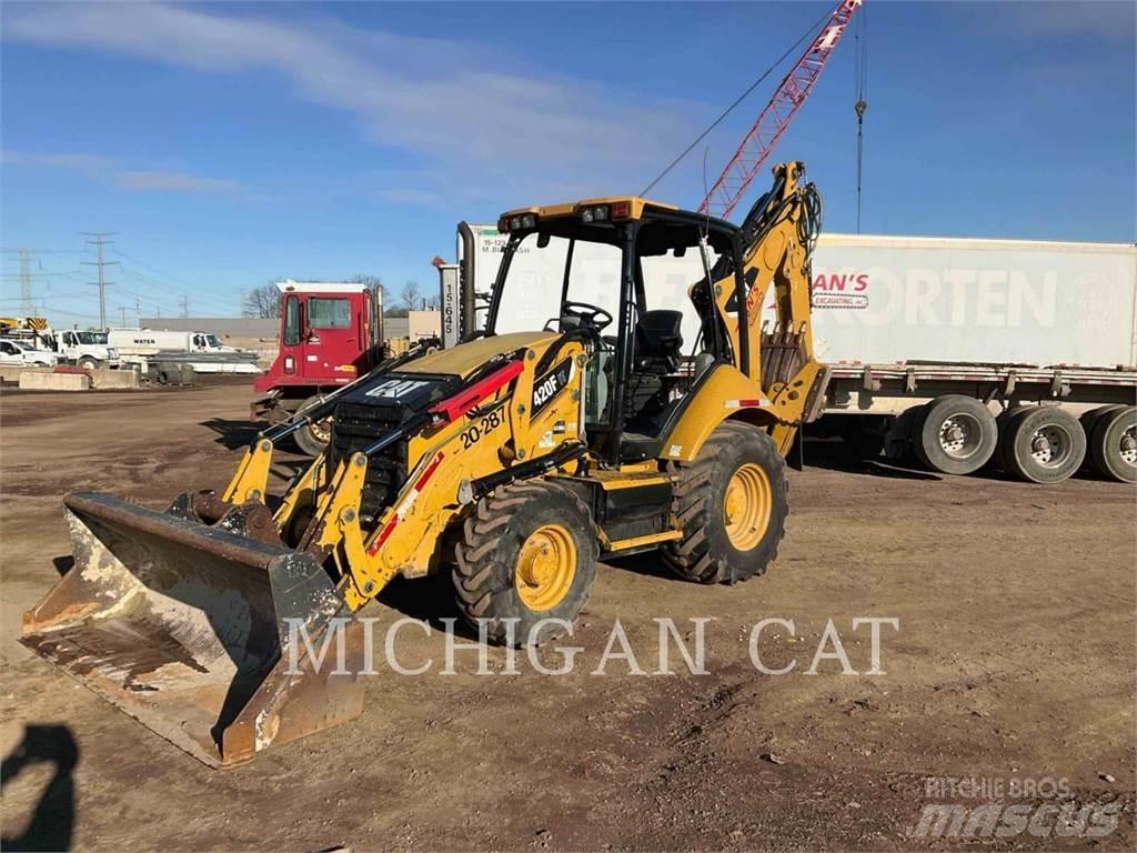 CAT 420FIT A Retrocargadoras