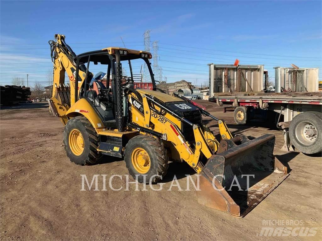 CAT 420FIT A Retrocargadoras