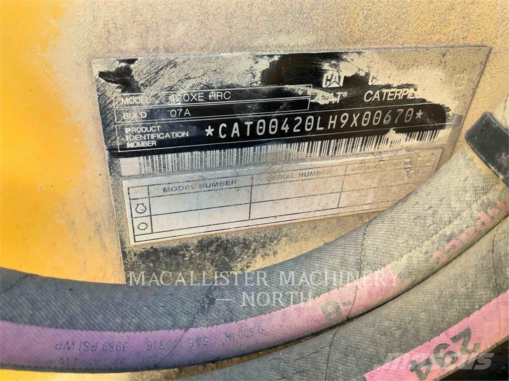 CAT 420XE APRQ Retrocargadoras