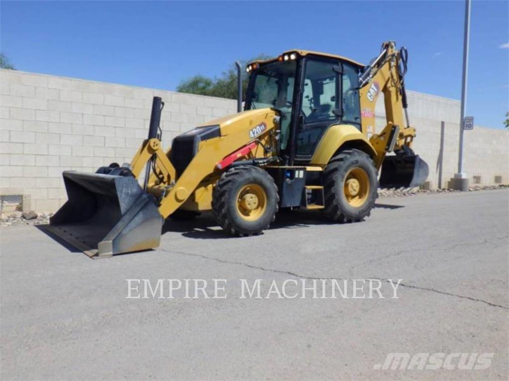 CAT 420XE4ECIP Retrocargadoras