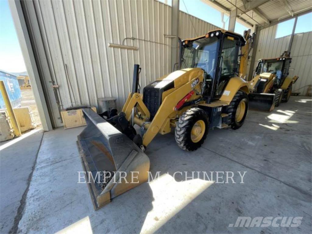 CAT 420XE4ECIP Retrocargadoras