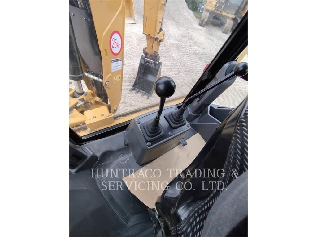 CAT 428-07 Retrocargadoras