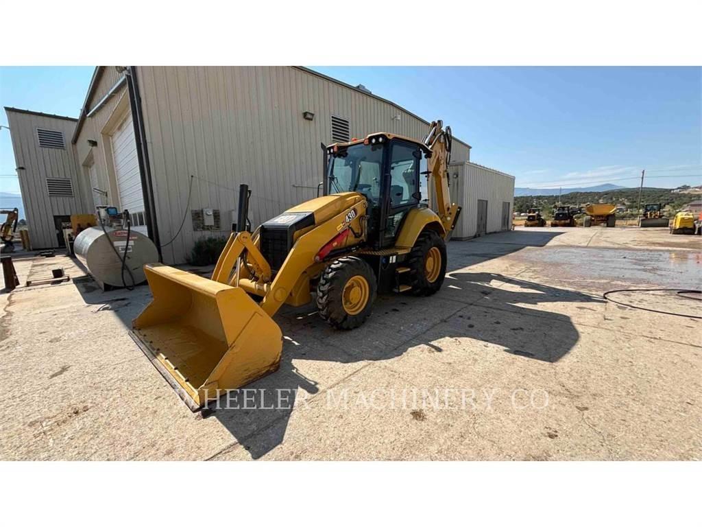 CAT 430 CF Retrocargadoras