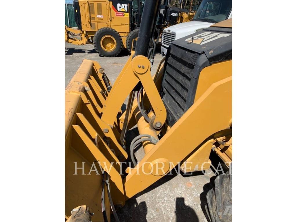 CAT 430F2 CAB Retrocargadoras