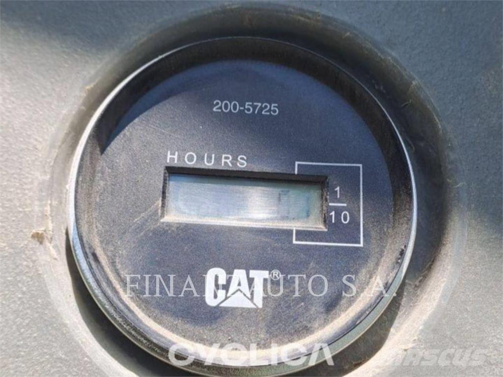 CAT 432DAA Retrocargadoras