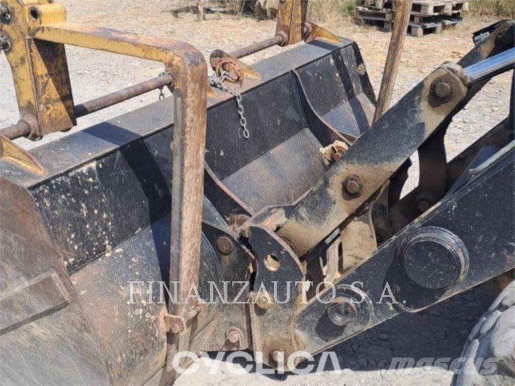 CAT 432E EVOLUTION Retrocargadoras