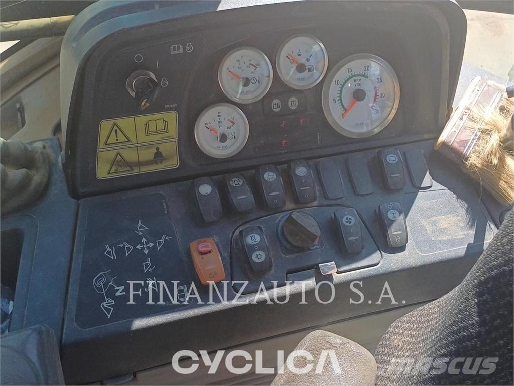 CAT 432F Retrocargadoras