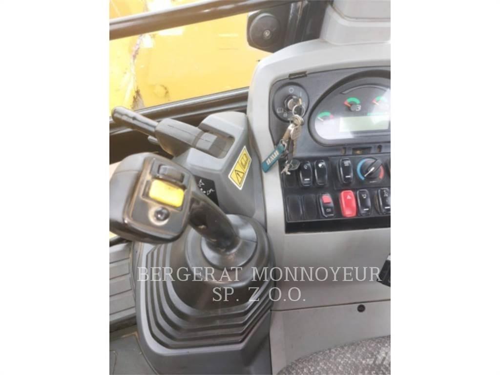 CAT 432F2 Retrocargadoras