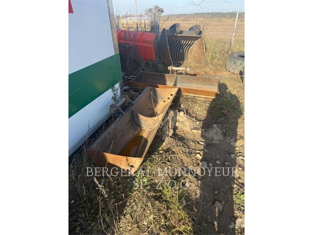 CAT 432F2 Retrocargadoras