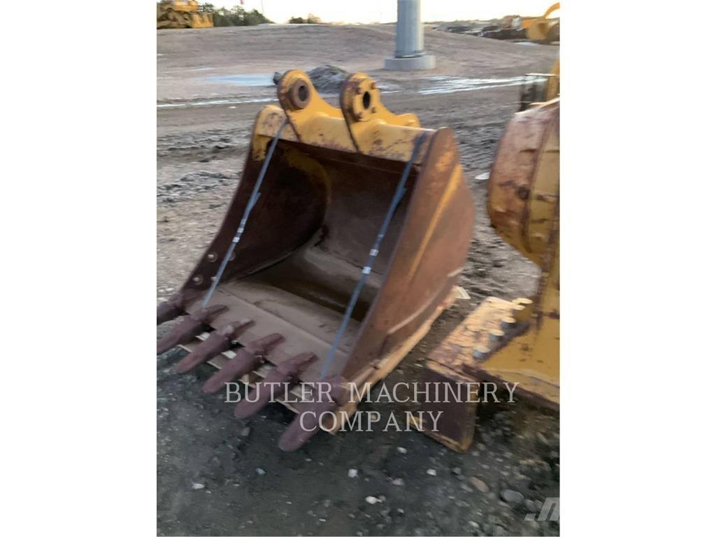 CAT 48GC BUCKET Cucharones
