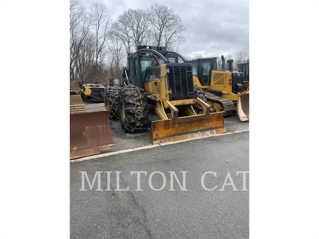 CAT 535C Arrastrador de troncos