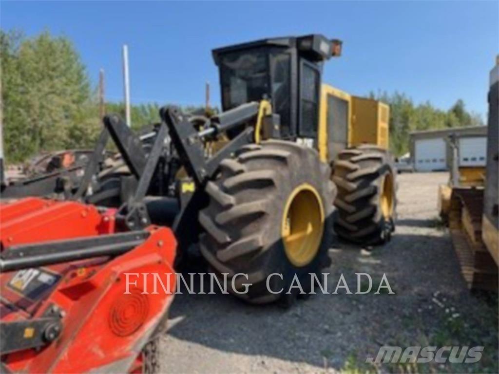 CAT 586C SPT Tractor forestal