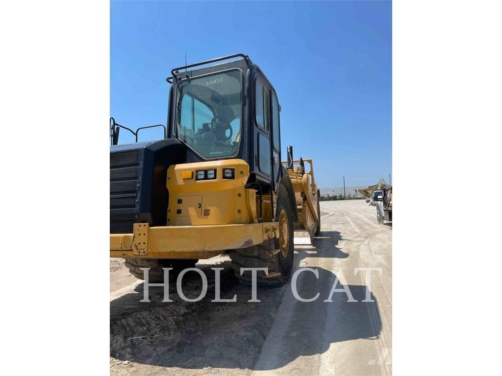 CAT 621 Raspadores
