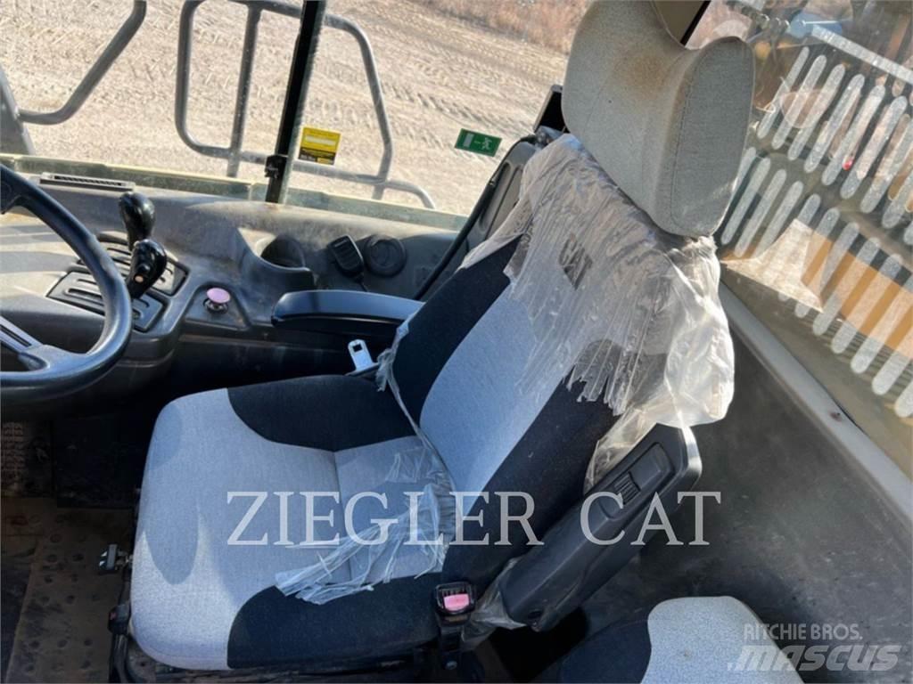 CAT 725 Dúmpers articulados