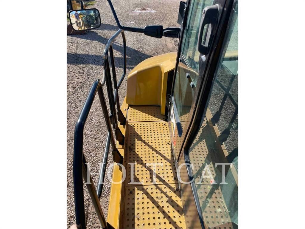 CAT 72504 Dúmpers articulados