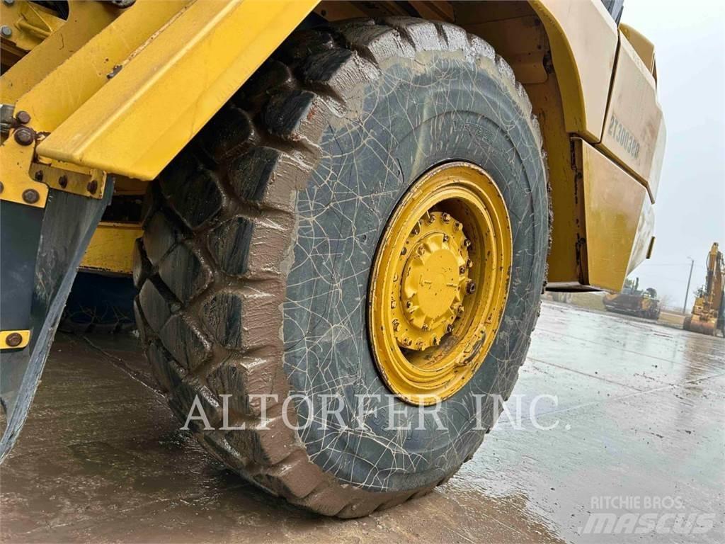 CAT 725C2 Dúmpers articulados