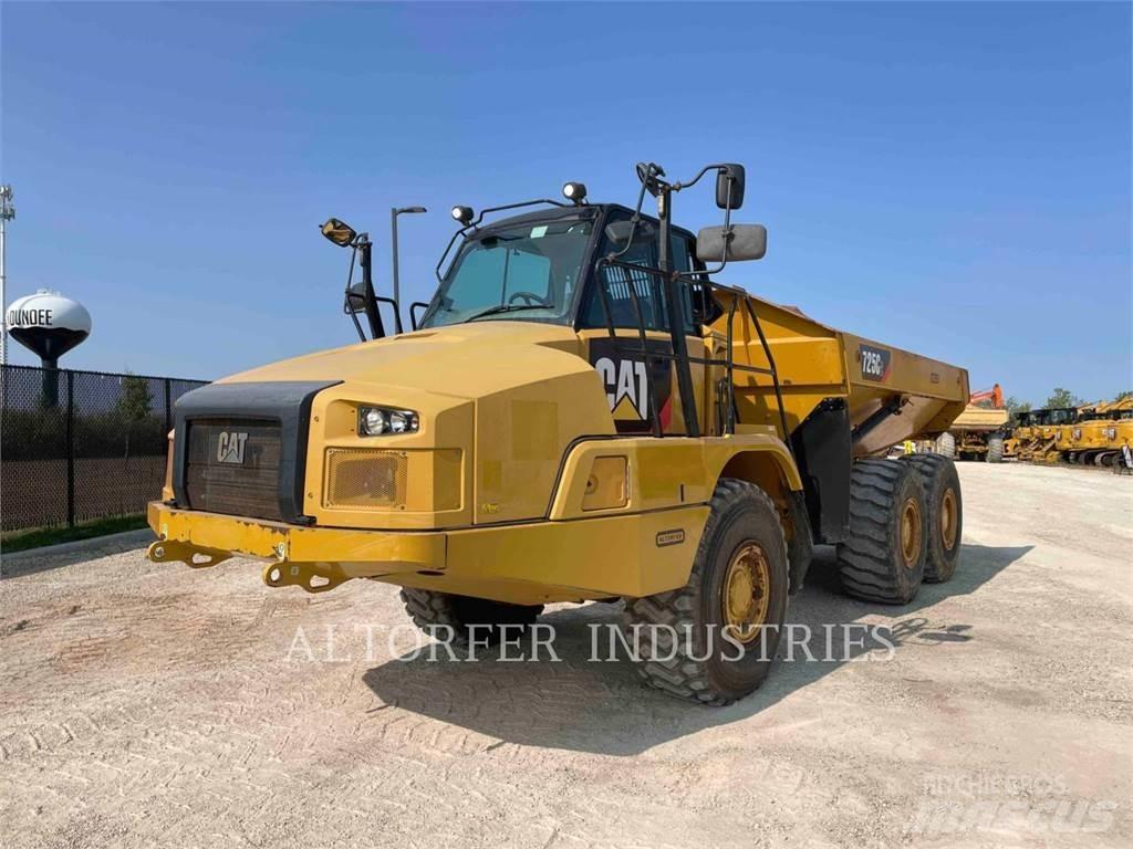 CAT 725C2 Dúmpers articulados
