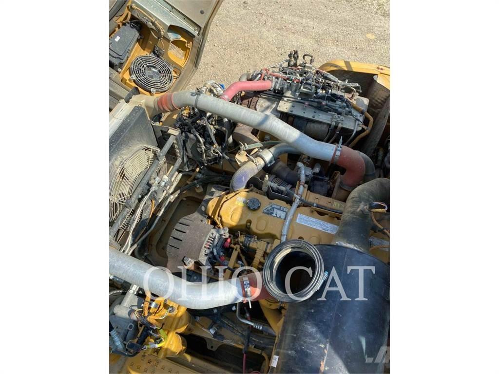 CAT 725C2 Dúmpers articulados