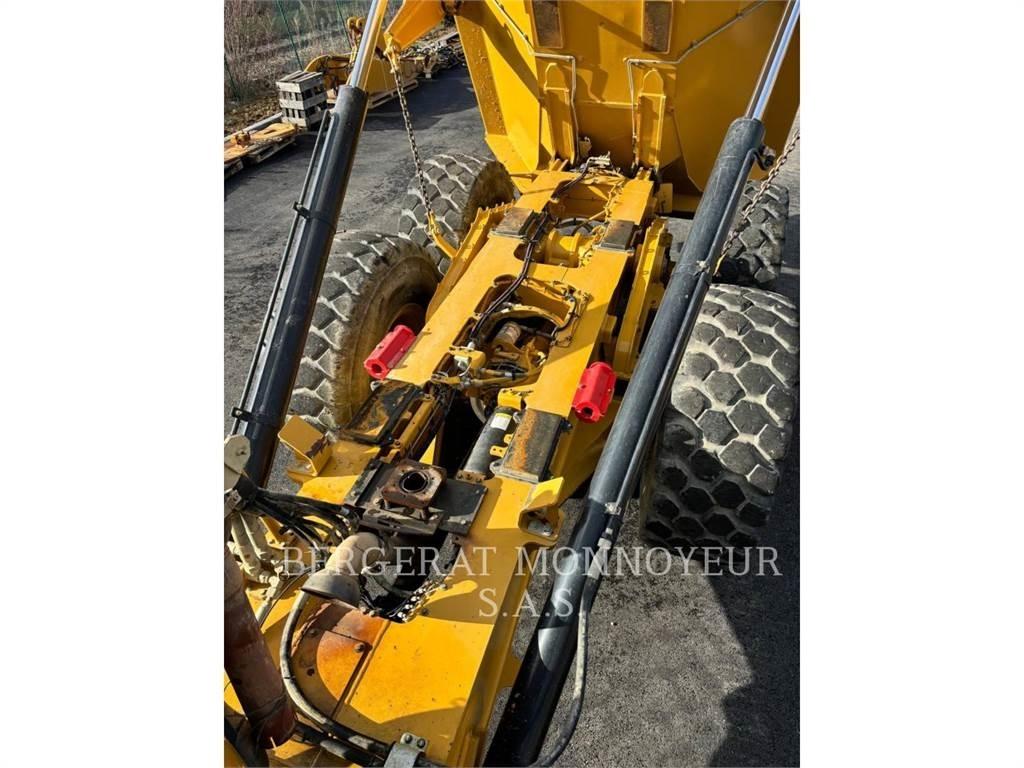 CAT 730 Dúmpers articulados
