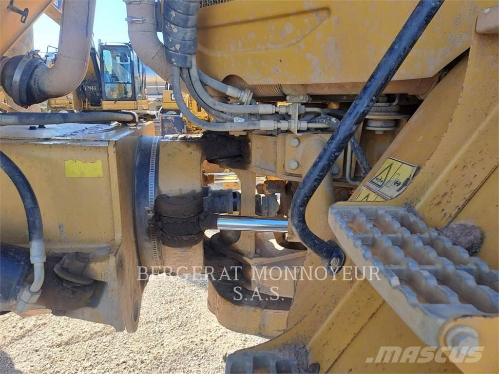 CAT 730 Dúmpers articulados