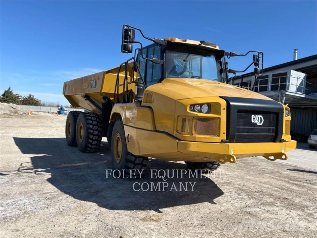 CAT 730-04 Dúmpers articulados