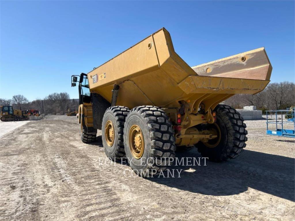 CAT 730-04 Dúmpers articulados