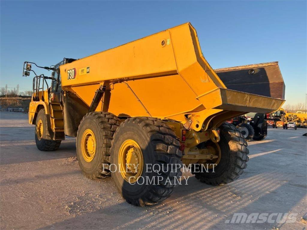 CAT 730-04 Dúmpers articulados
