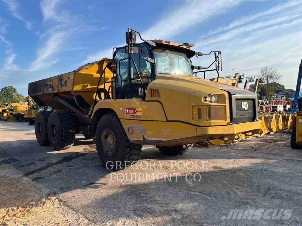 CAT 73004 Dúmpers articulados