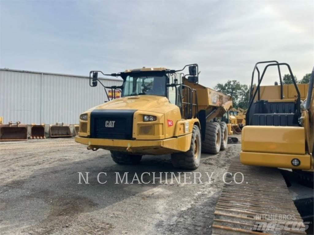 CAT 735 Camiones bañeras basculantes o volquetes