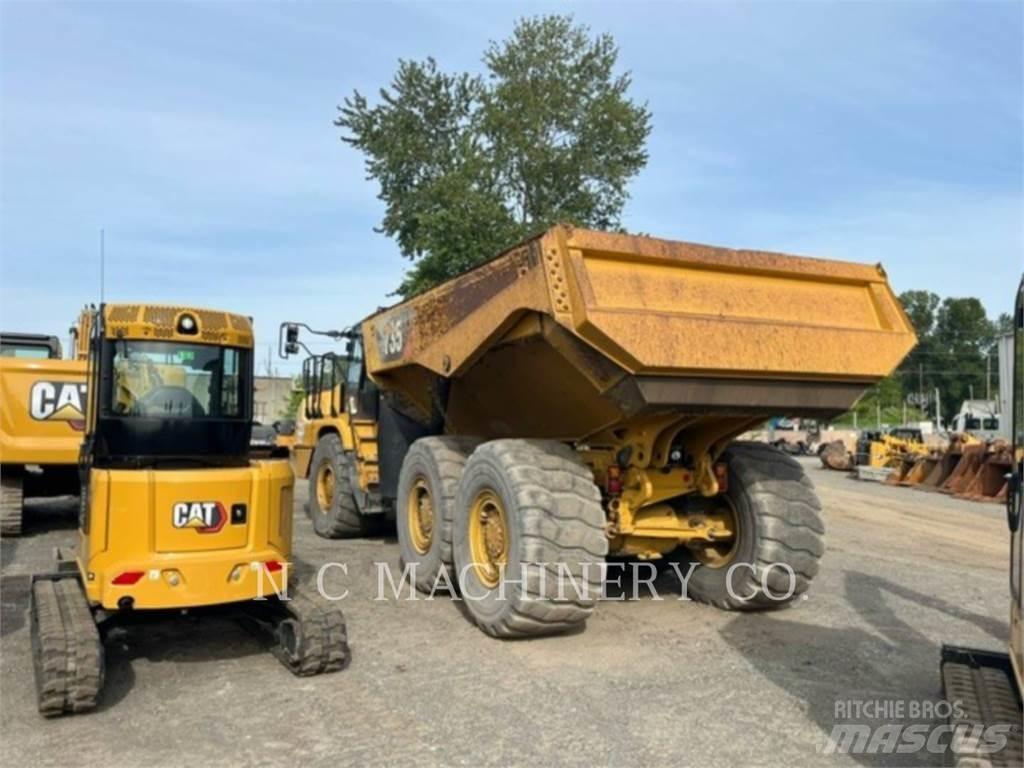CAT 735 Camiones bañeras basculantes o volquetes